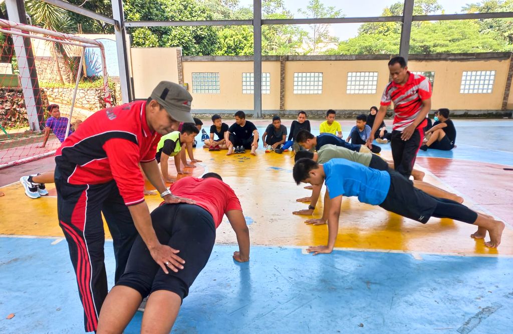 program calon taruna SMA Dwiwarna