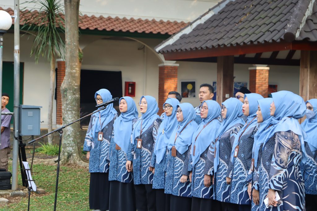 peningkatan kompetensi guru