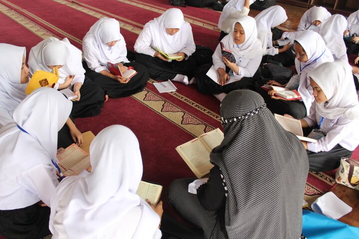 pendidikan agama islam dan budi pekerti