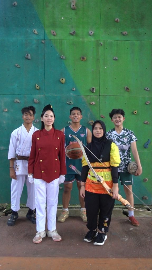 ekstrakurikuler di sekolah