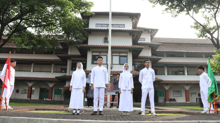 pentingnya berpikir kritis