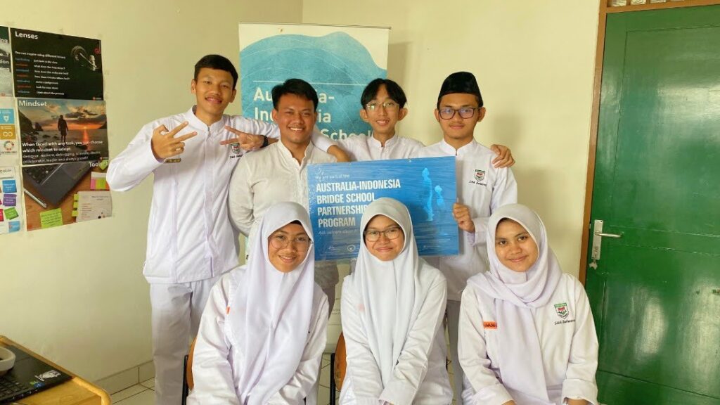 Berbagai alasan siswa betah di boarding school dan tips adaptasinya